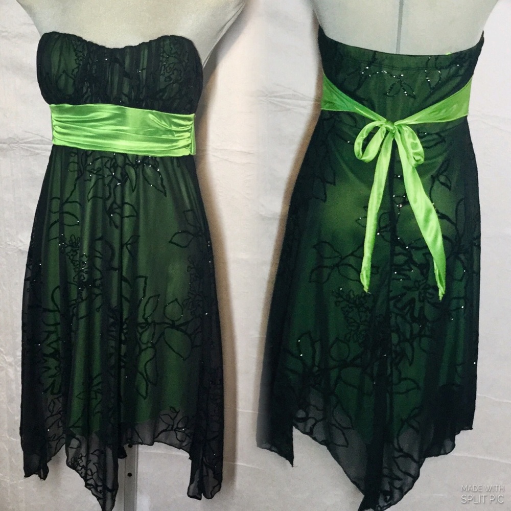 Speechless Luxury Green and Black Sparkly Chiffon & Satin Flare Dress Si…